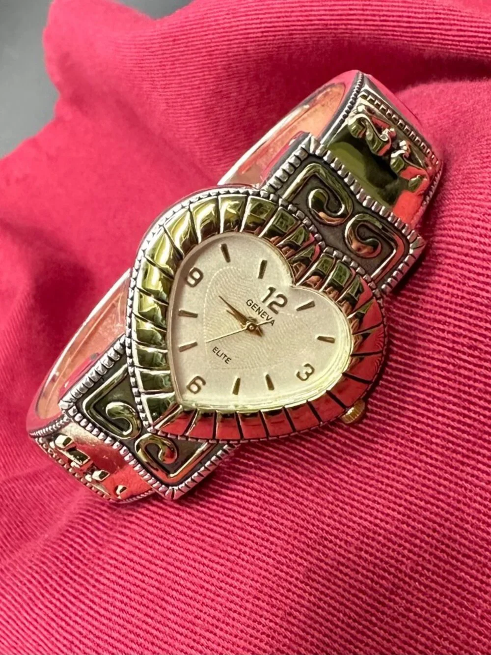 Geneva Elite Hinged Quartz Watch.  New Battery